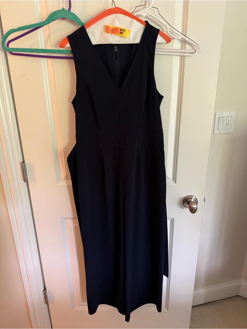 Navy V-Neck Sleeveless Women's cropped jumpsuit - Picture 1 of 4